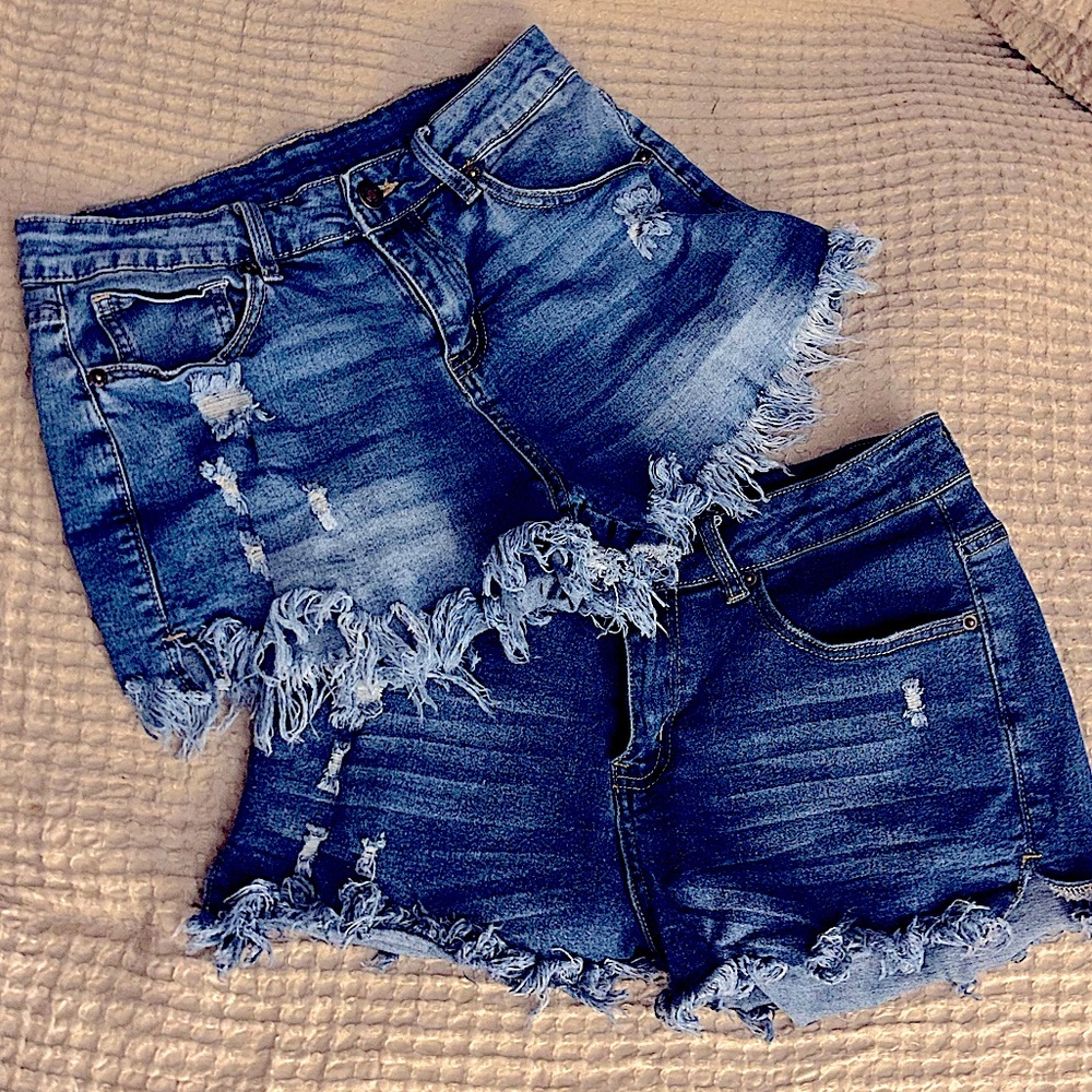 💙 BUNDLE of 2 Raw Hemmed Cut Off Jean Shorts 💙